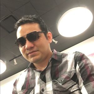 Meet your Posher, Fernando